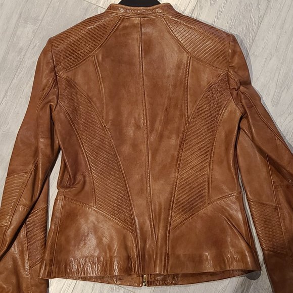 Nwt authentic leather jacket in tan/toffee gold hardware  lamb leather S  Danier - Picture 3 of 3